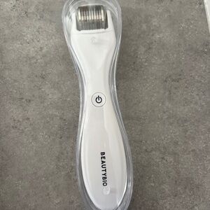 Beauty bio glo pro facial microneedling tool